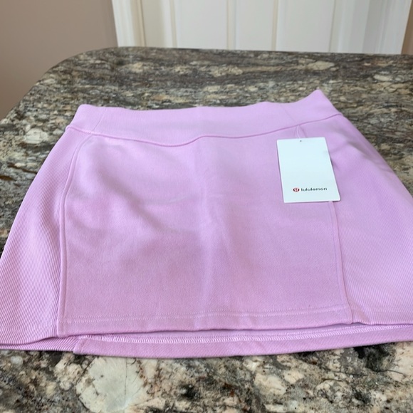 NWT Lululemon Scuba HR Mini Skirt - Picture 7 of 7